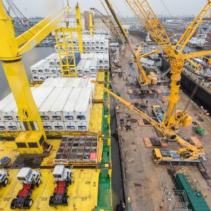 Sautter Crane Image - Naval Yard (6 of 12)