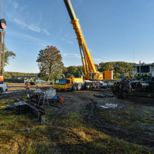 Sautter Crane Image - Barge Lift (1 of 9)