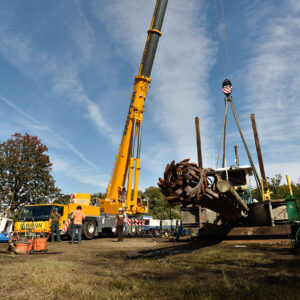 Sautter Crane Image - Barge Lift (5 of 9)