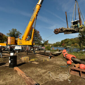 Sautter Crane Image - Barge Lift (6 of 9)