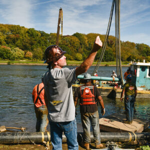 Sautter Crane Image - Barge Lift (9 of 9)